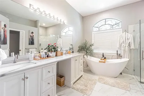 2409 Fox Forest Drive Lutz FL 33549