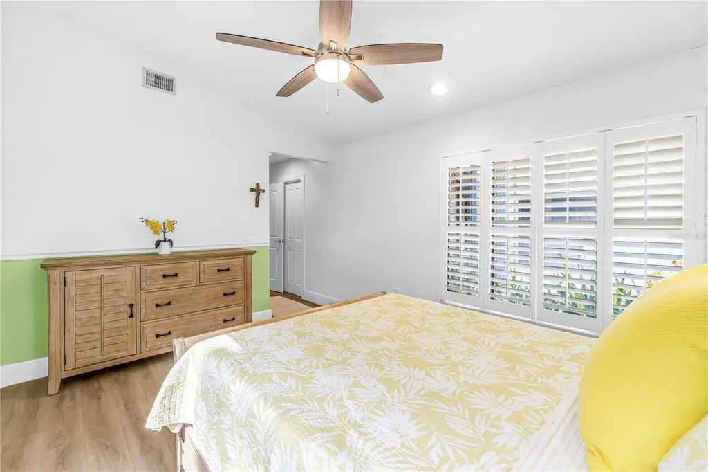 2837 Saber Drive Clearwater FL 33759