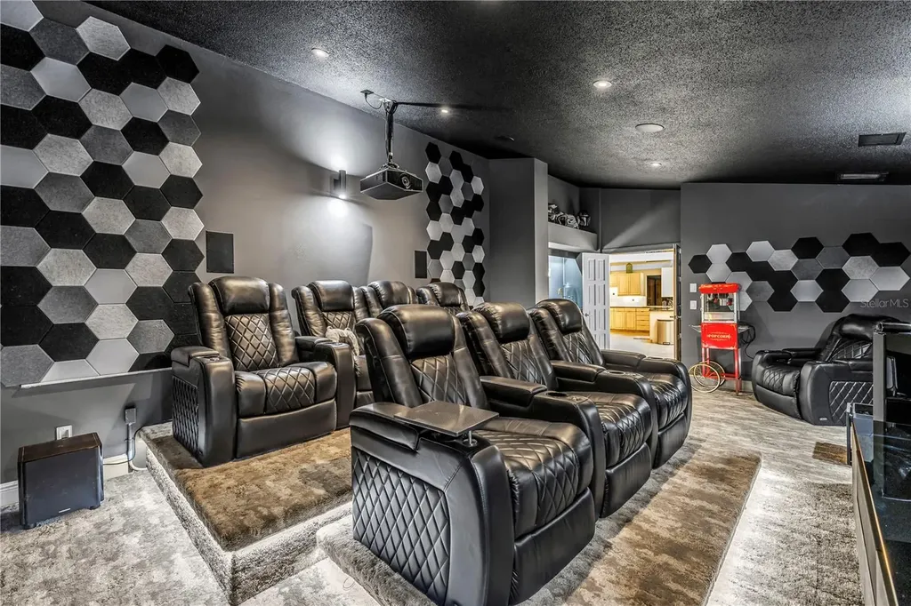 2837 Saber Drive Clearwater FL 33759