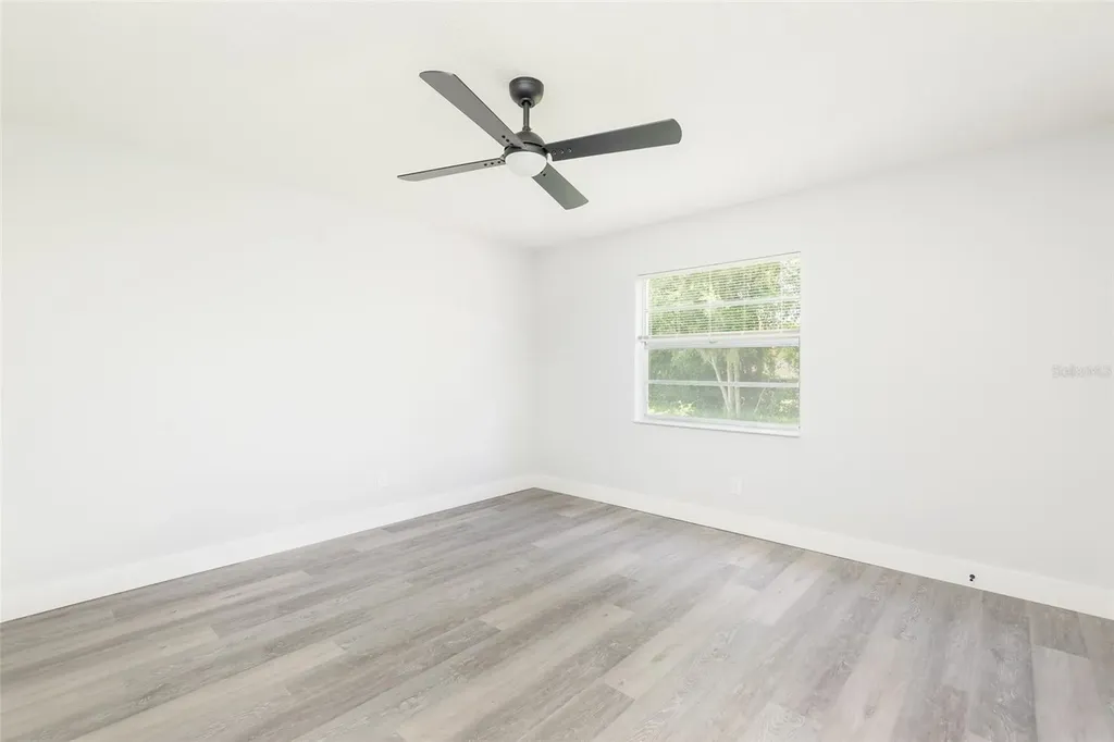 902 Shangri La Drive Seffner FL 33584