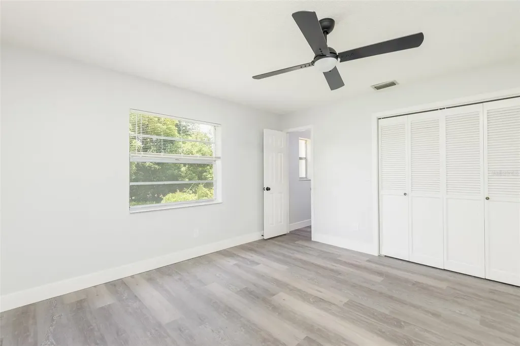 902 Shangri La Drive Seffner FL 33584