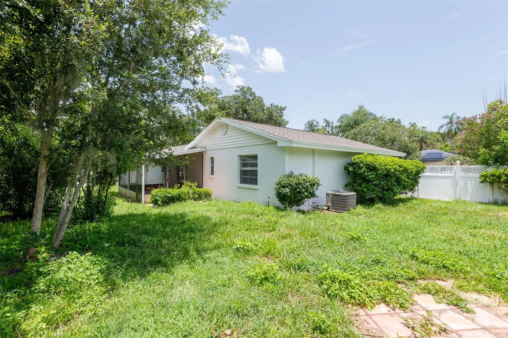 902 Shangri La Drive Seffner FL 33584
