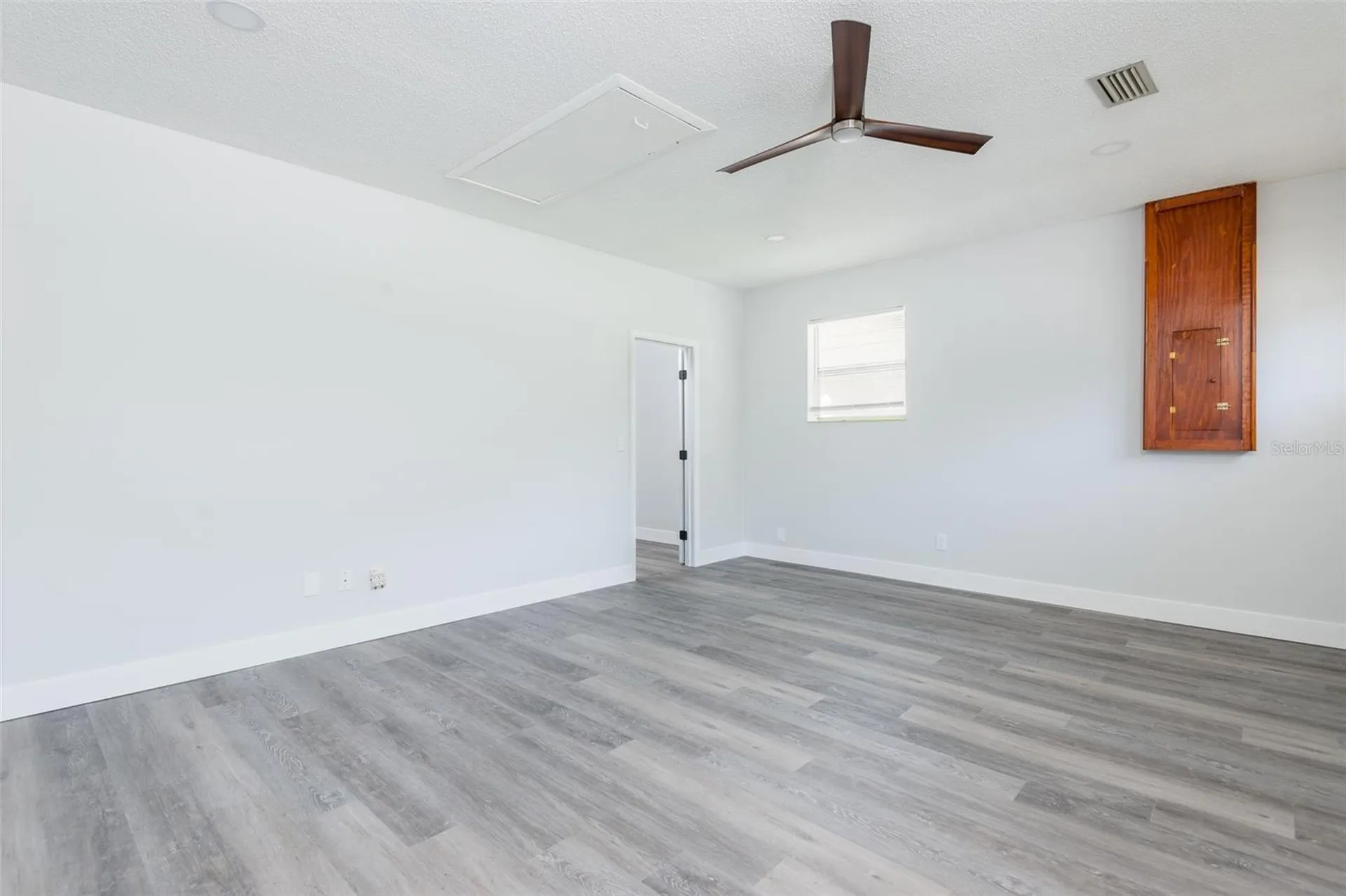 902 Shangri La Drive Seffner FL 33584