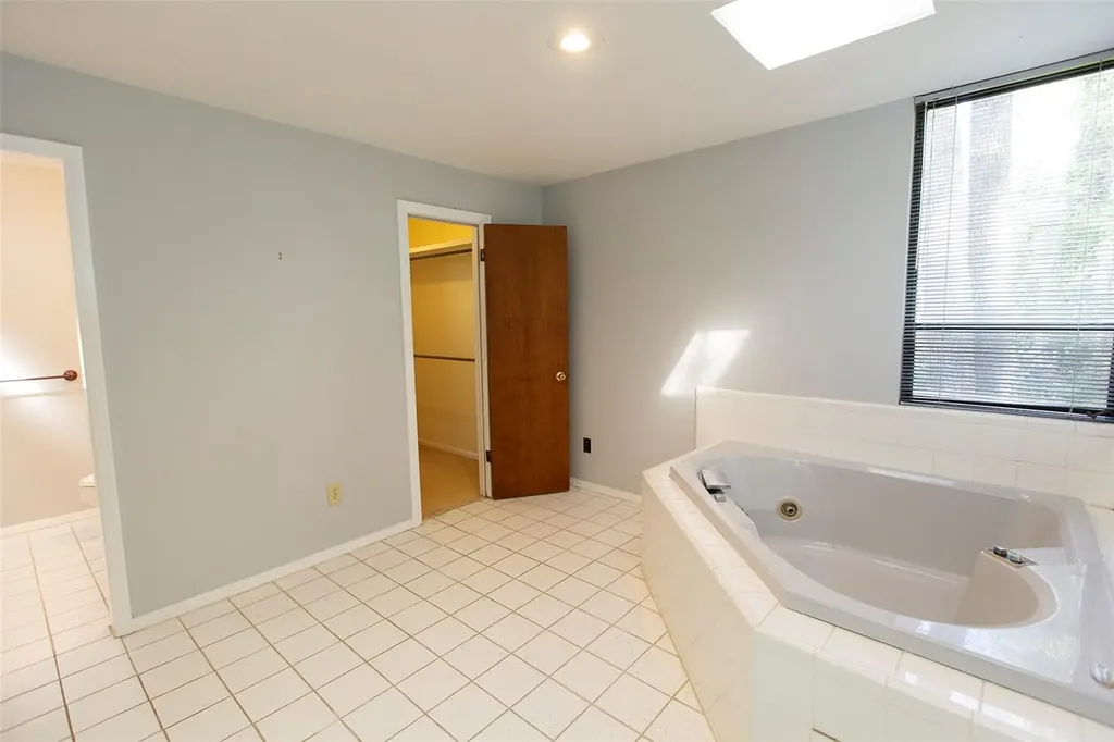2032 NW 24th Street Gainesville FL 32605