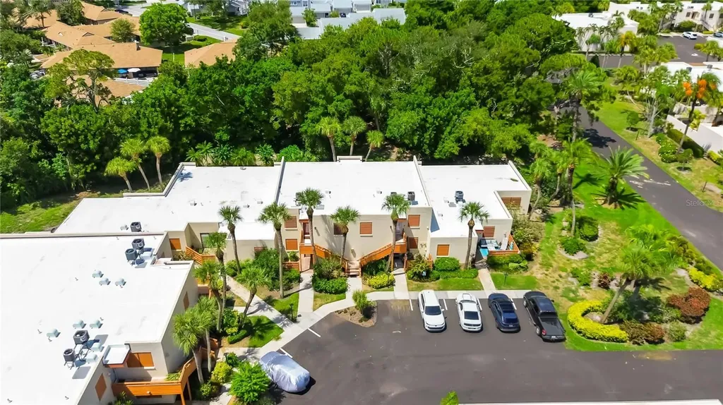 218 Pineneedle Drive Bradenton FL 34210