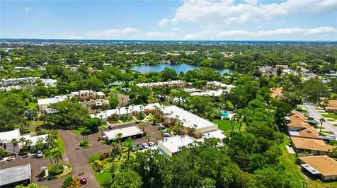 218 Pineneedle Drive Bradenton FL 34210