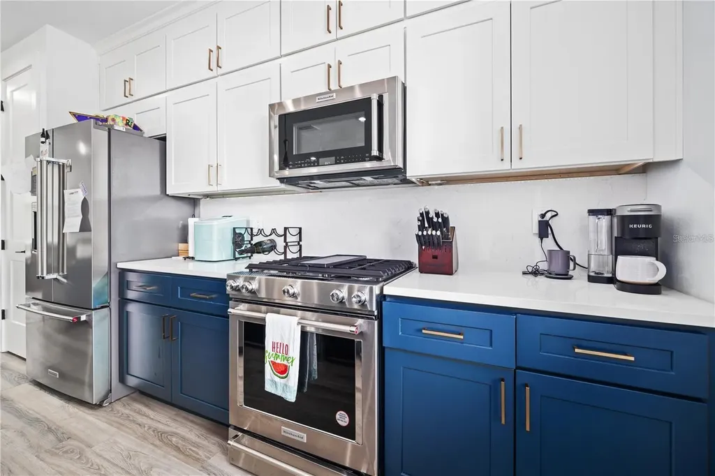 41 29th Street N St Petersburg FL 33713