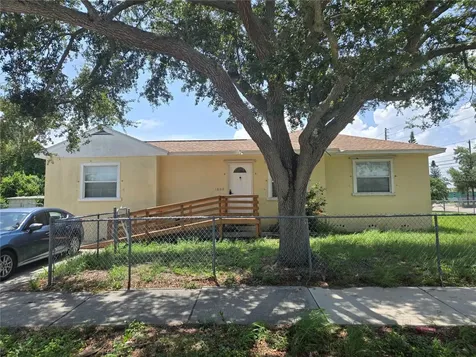 1800 22nd Avenue S St Petersburg FL 33712