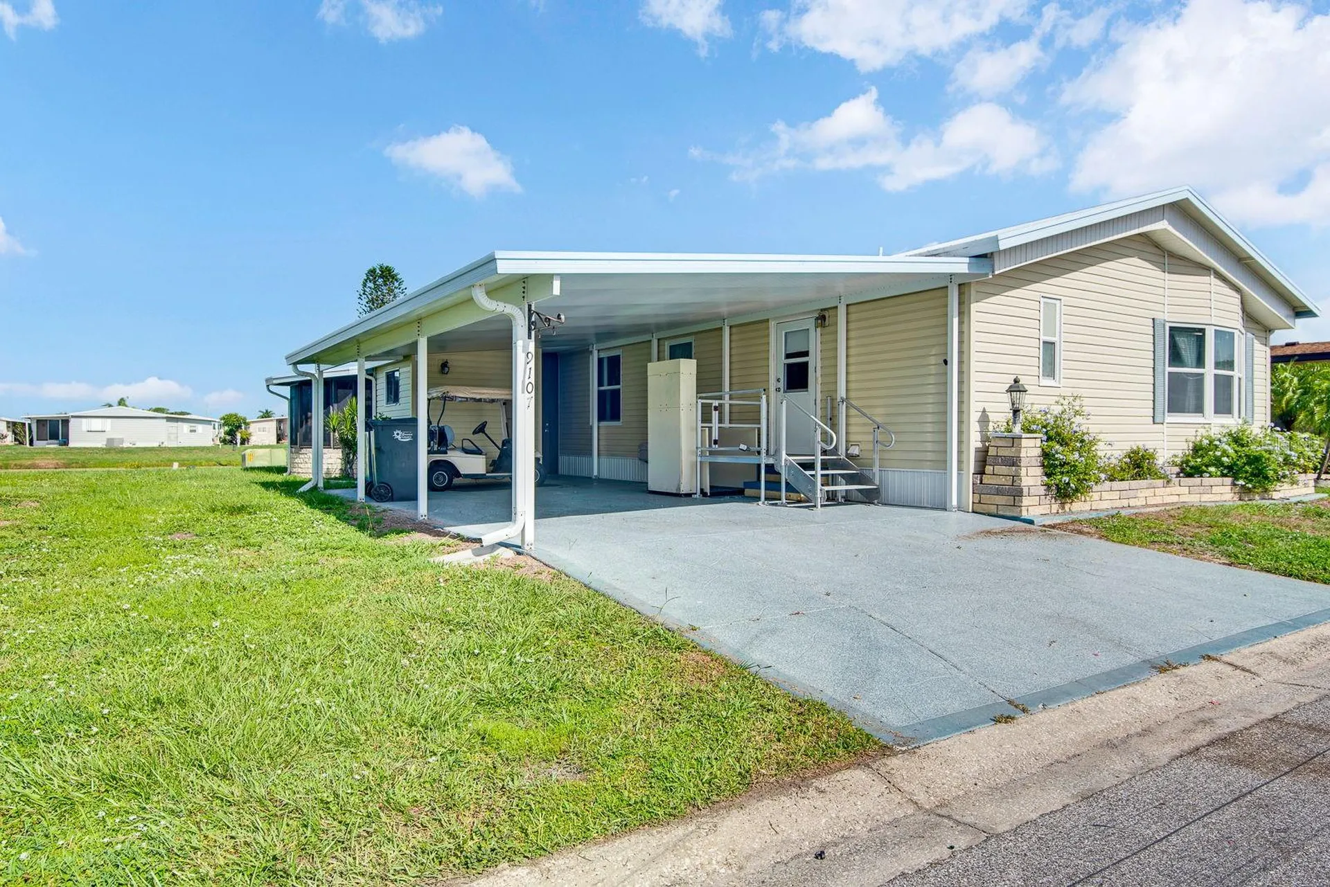 9107 34th Avenue E Palmetto FL 34221