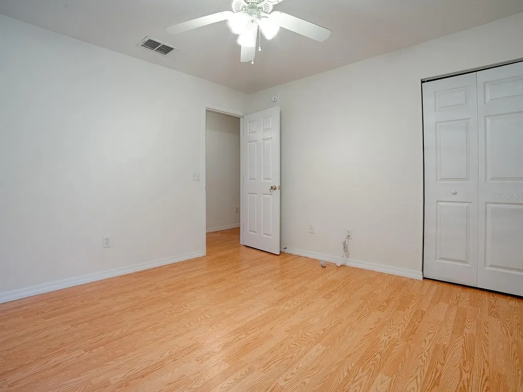 12319 NE 52nd Loop Oxford FL 34484