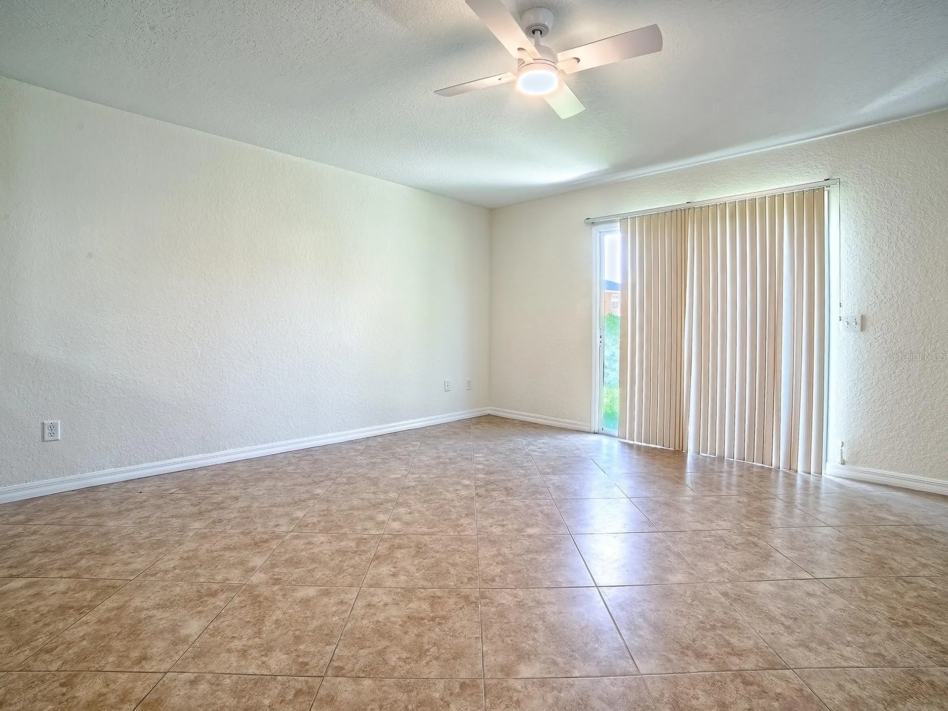 12319 NE 52nd Loop Oxford FL 34484