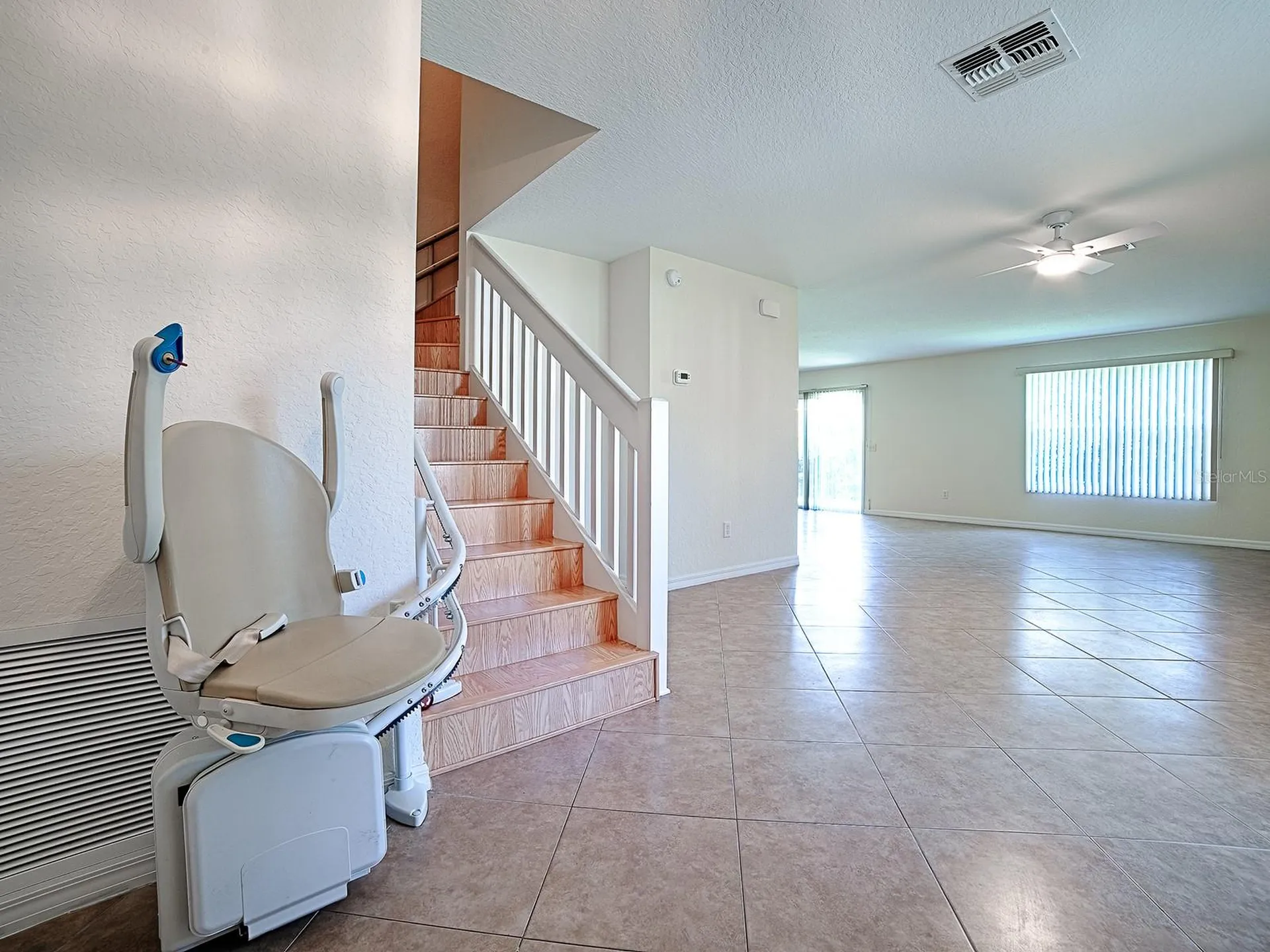 12319 NE 52nd Loop Oxford FL 34484