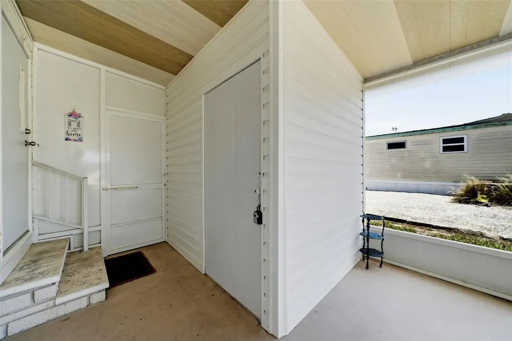 12116 Horseshoe Lane Hudson FL 34667