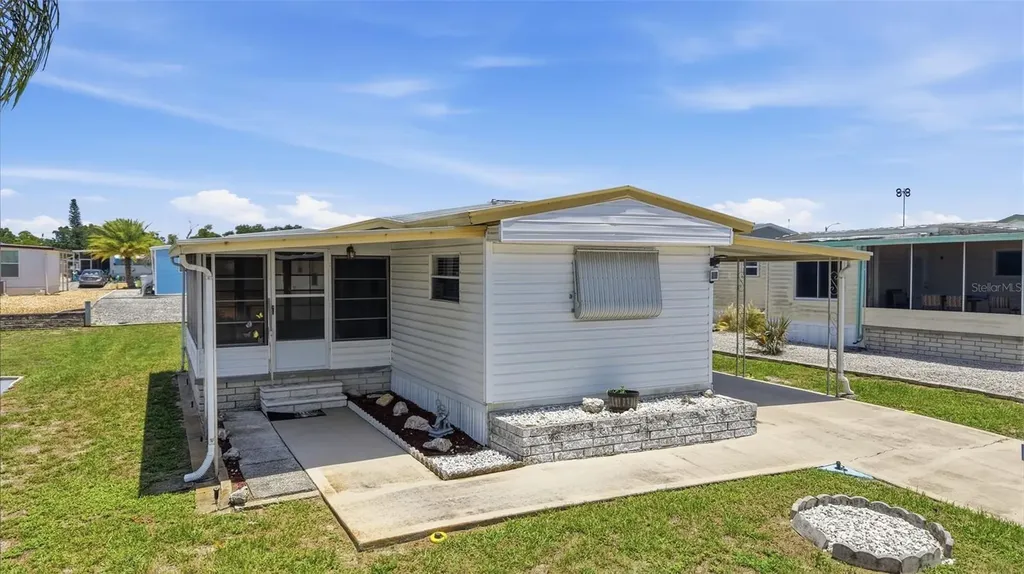 12116 Horseshoe Lane Hudson FL 34667