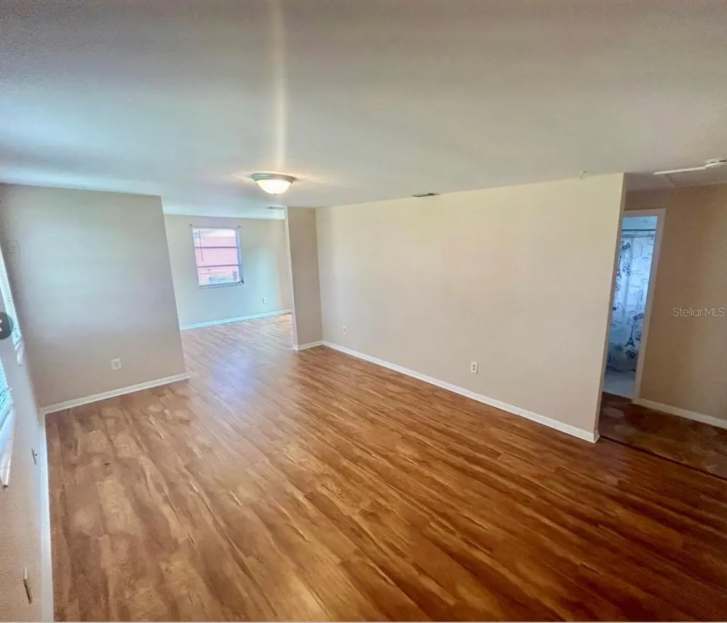 1701 Montecito Avenue Deltona FL 32738