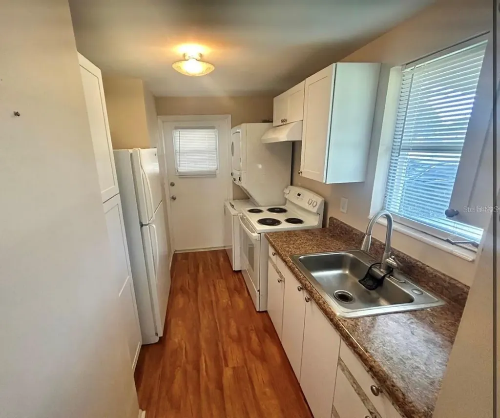 1701 Montecito Avenue Deltona FL 32738