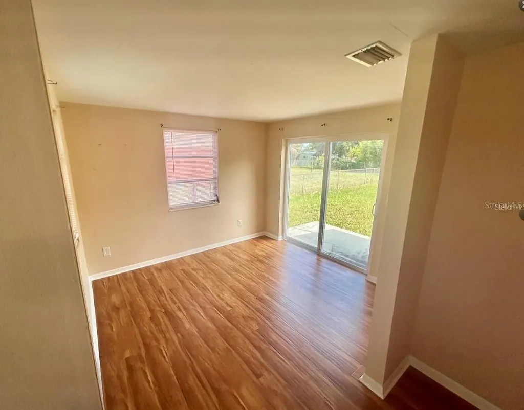 1701 Montecito Avenue Deltona FL 32738