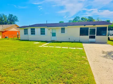 1701 Montecito Avenue Deltona FL 32738