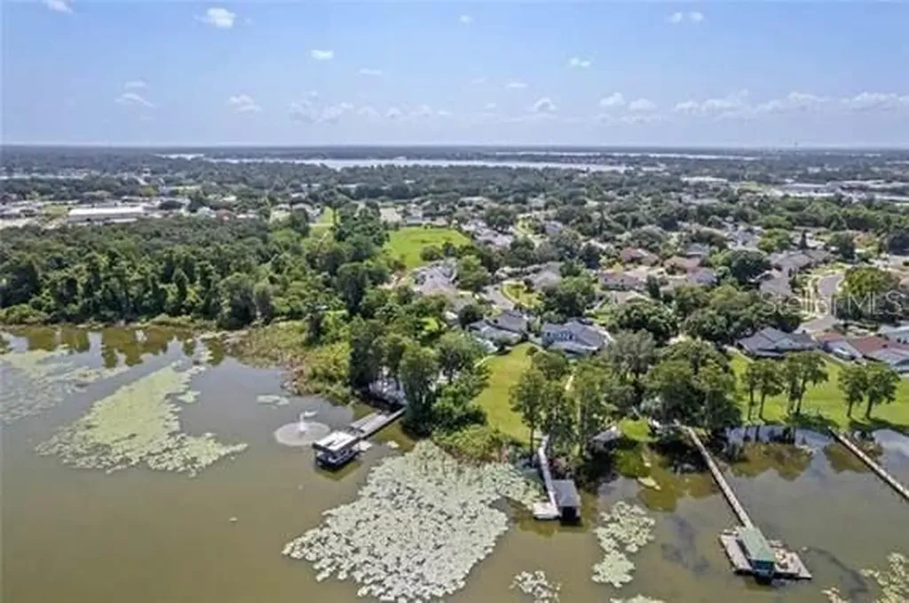 5301 Brereton Avenue Orlando FL 32839