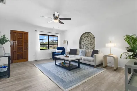 5301 Brereton Avenue Orlando FL 32839