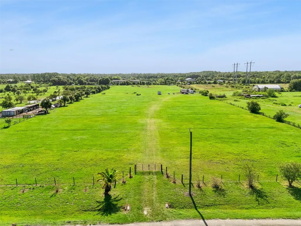 345 Trotting Trail Osteen FL 32764