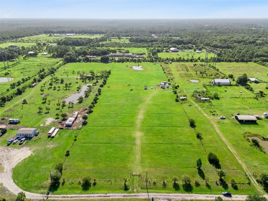 345 Trotting Trail Osteen FL 32764