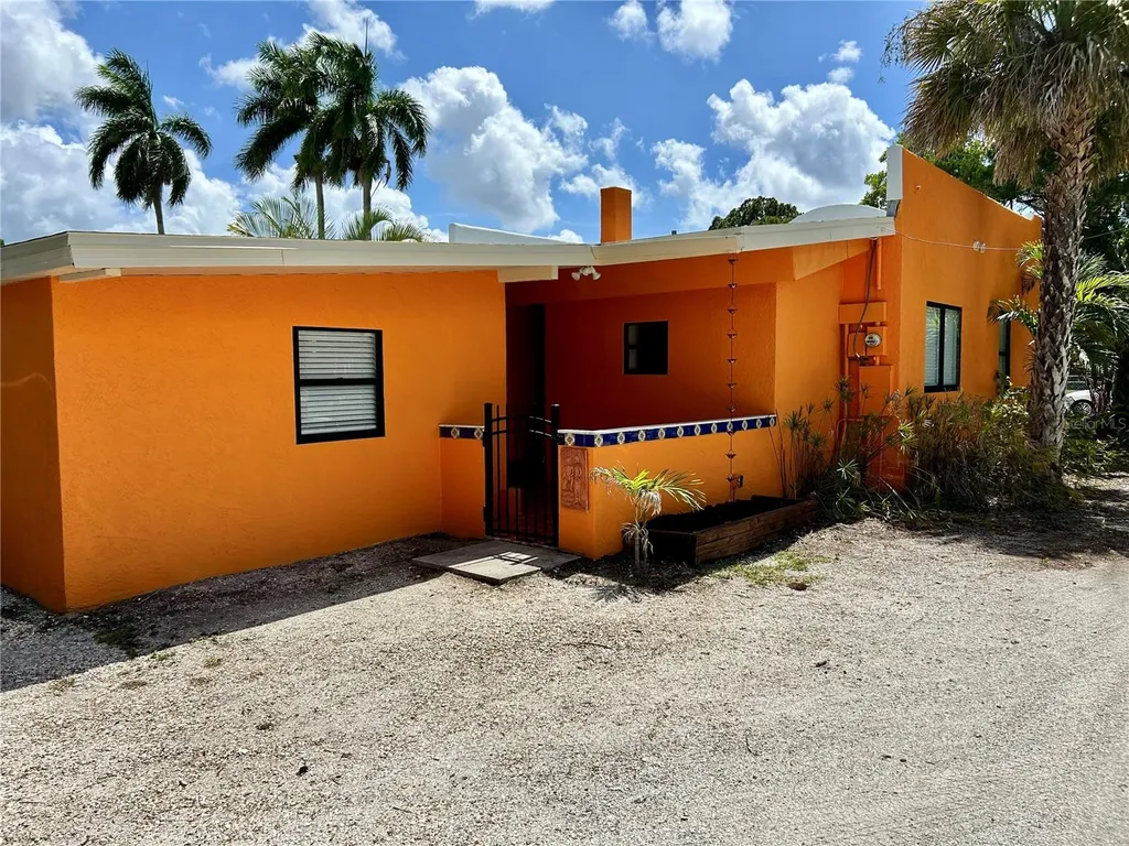1315 24th St W Bradenton FL 34205