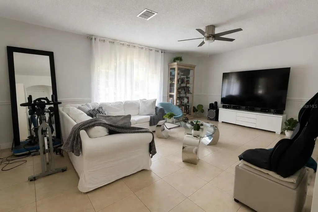 984 Derbyshire Drive Kissimmee FL 34758