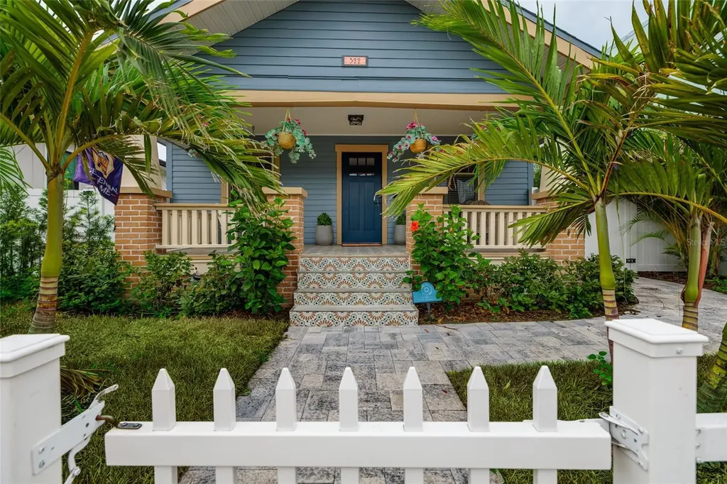 322 11th Avenue N St Petersburg FL 33701