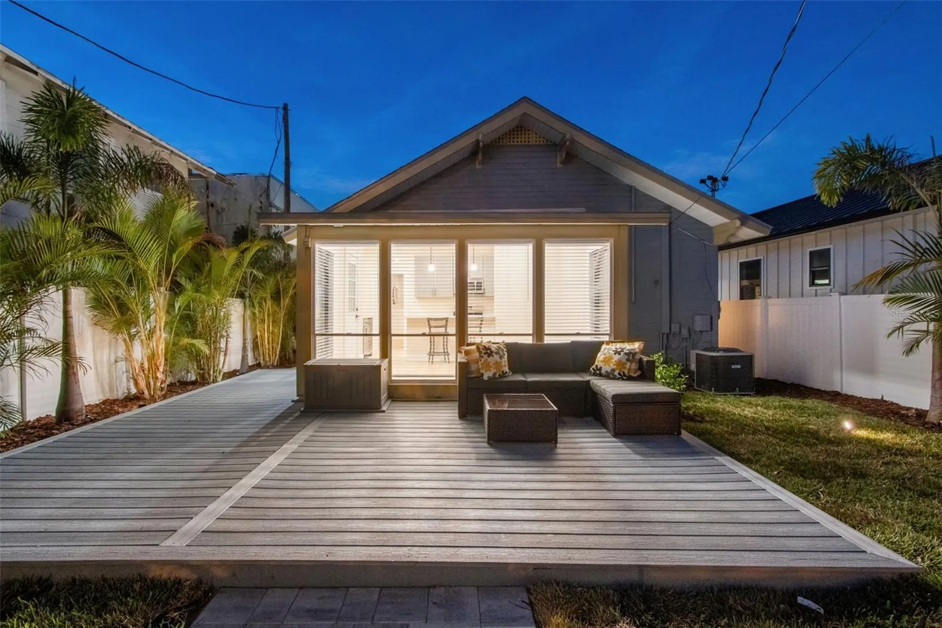 322 11th Avenue N St Petersburg FL 33701