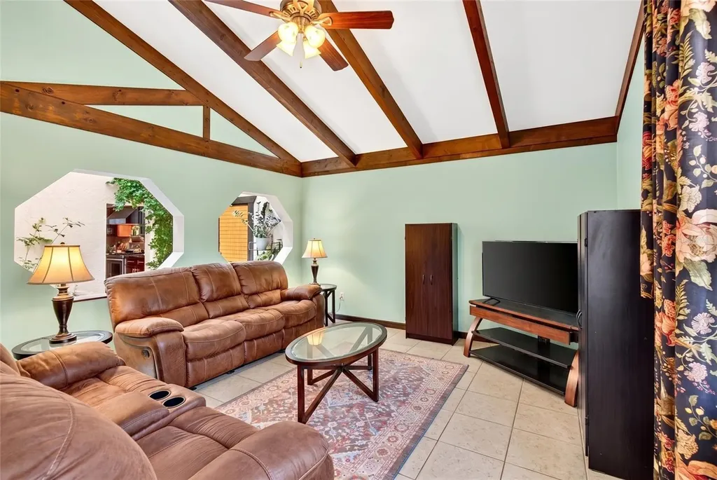 10848 N Dragonis Drive Dunnellon FL 34433