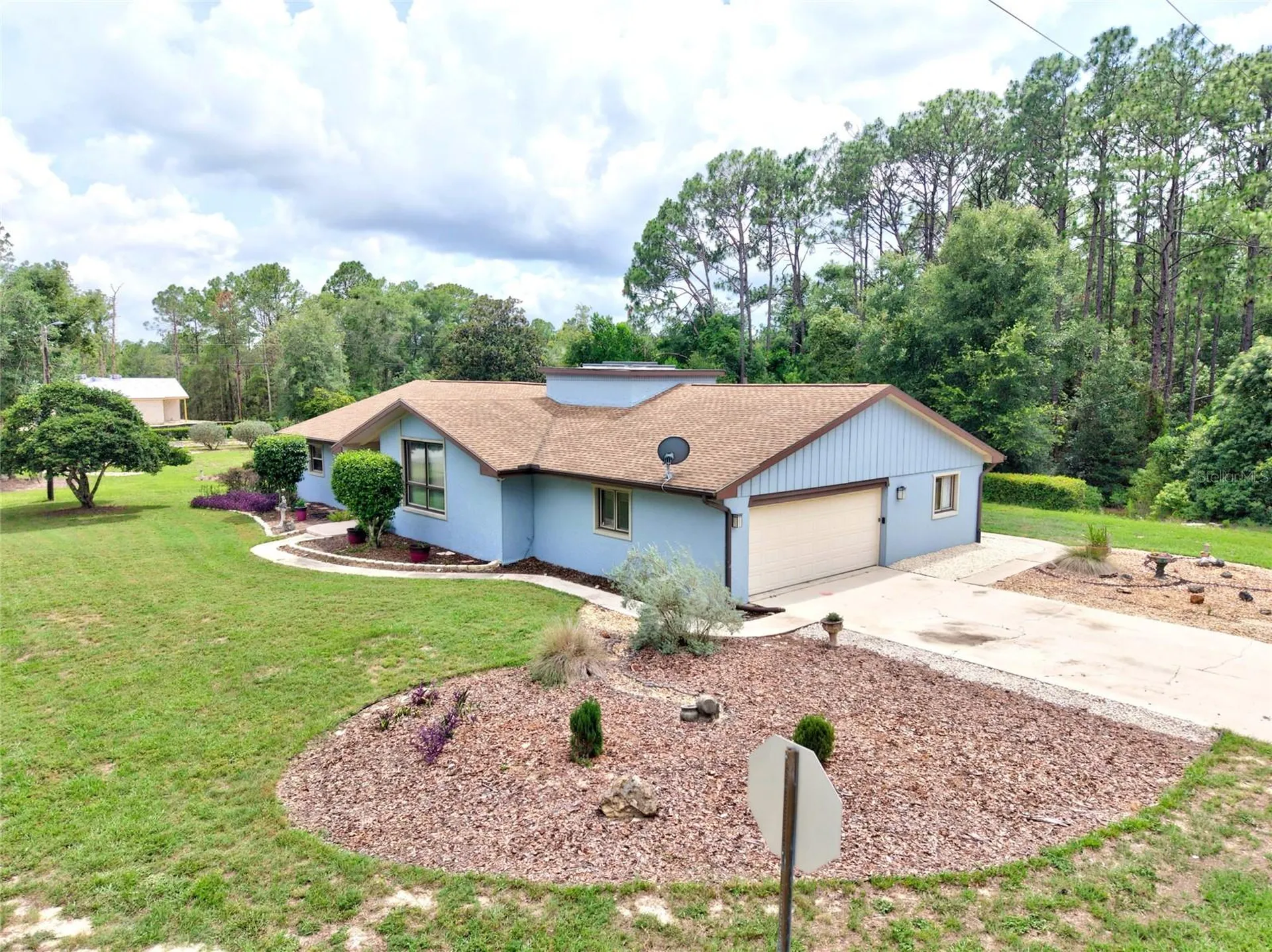 10848 N Dragonis Drive Dunnellon FL 34433