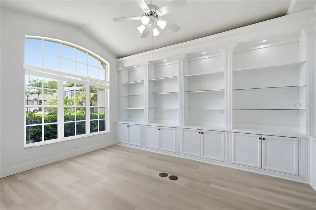 6121 Chene Court Lutz FL 33558