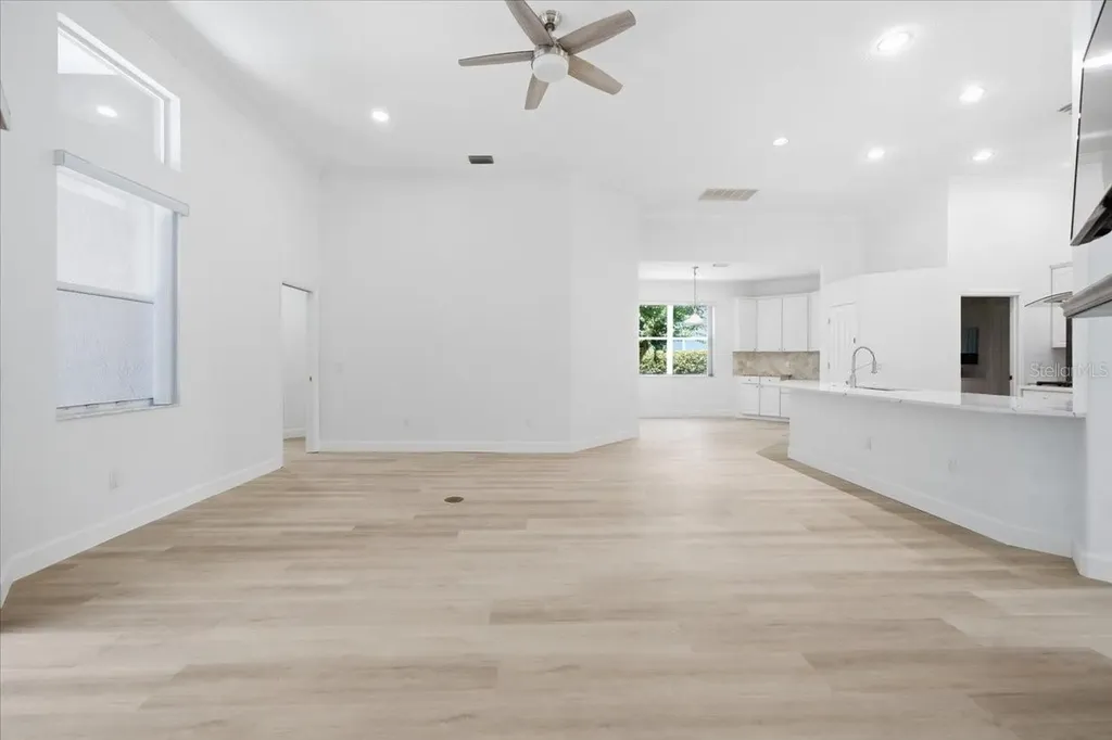 6121 Chene Court Lutz FL 33558