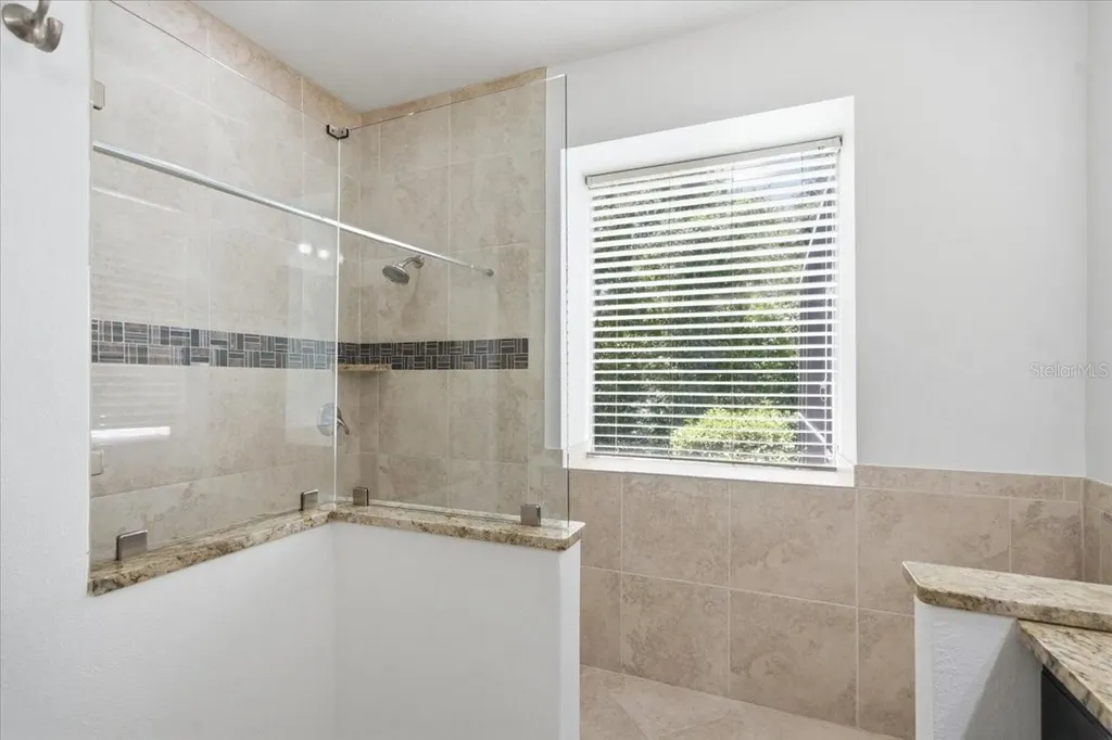 6121 Chene Court Lutz FL 33558