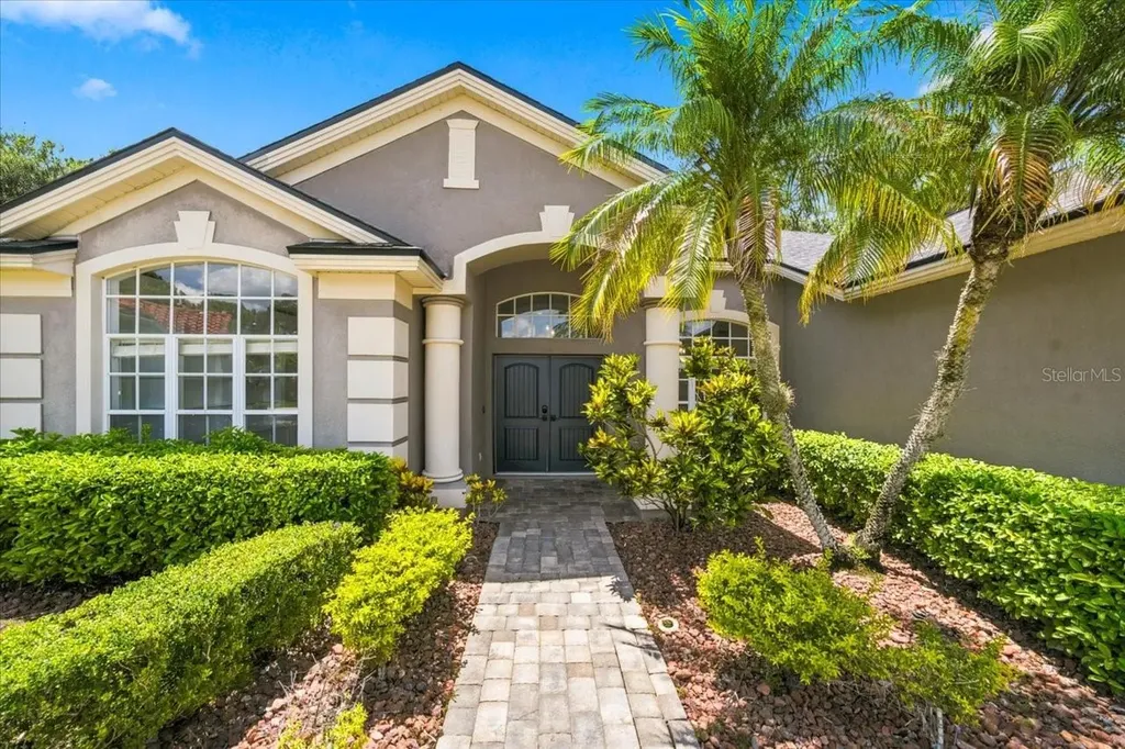 6121 Chene Court Lutz FL 33558