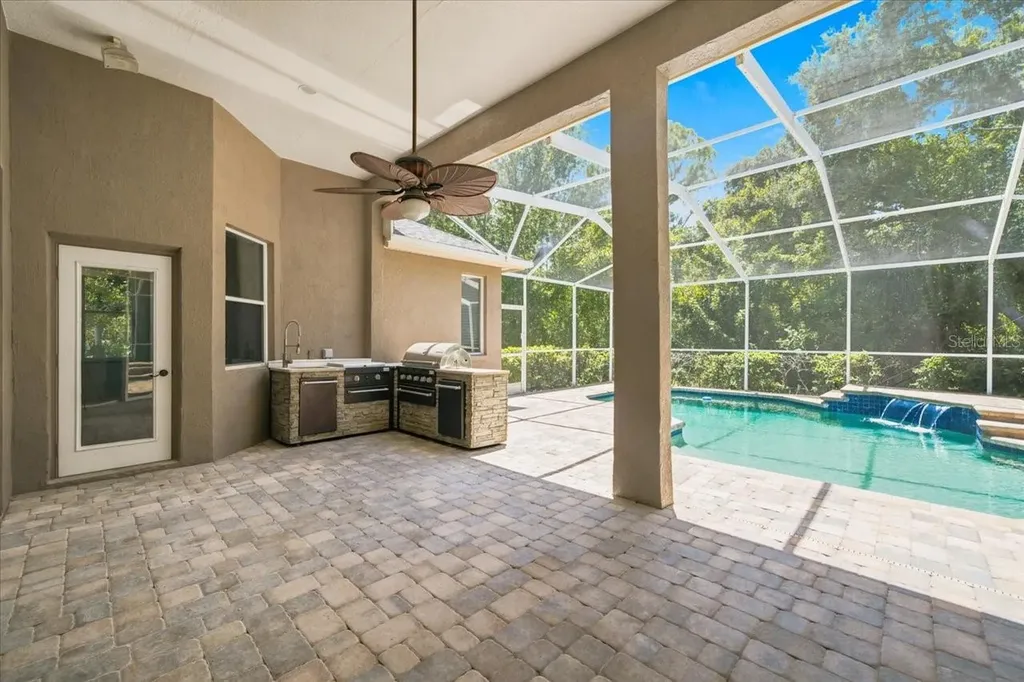 6121 Chene Court Lutz FL 33558