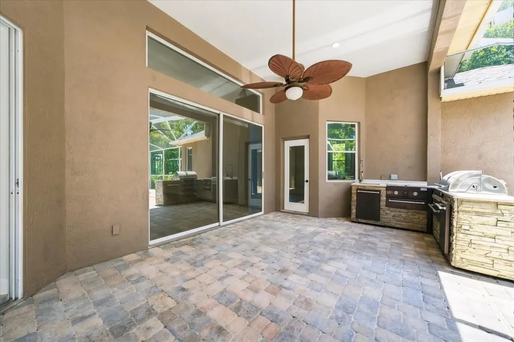 6121 Chene Court Lutz FL 33558