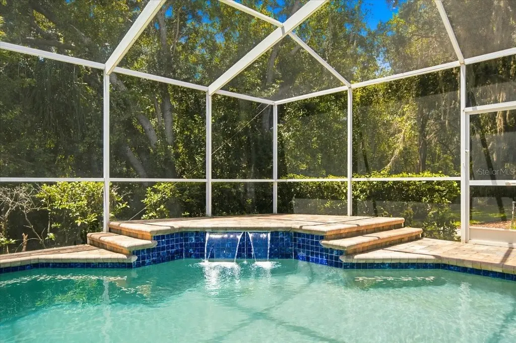 6121 Chene Court Lutz FL 33558