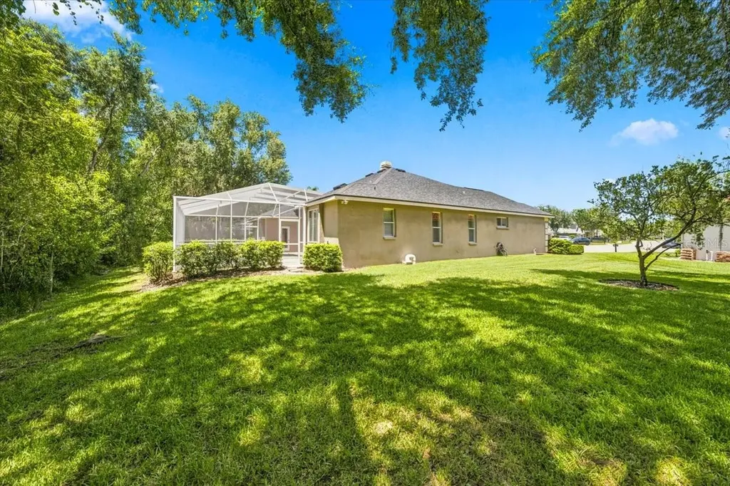 6121 Chene Court Lutz FL 33558