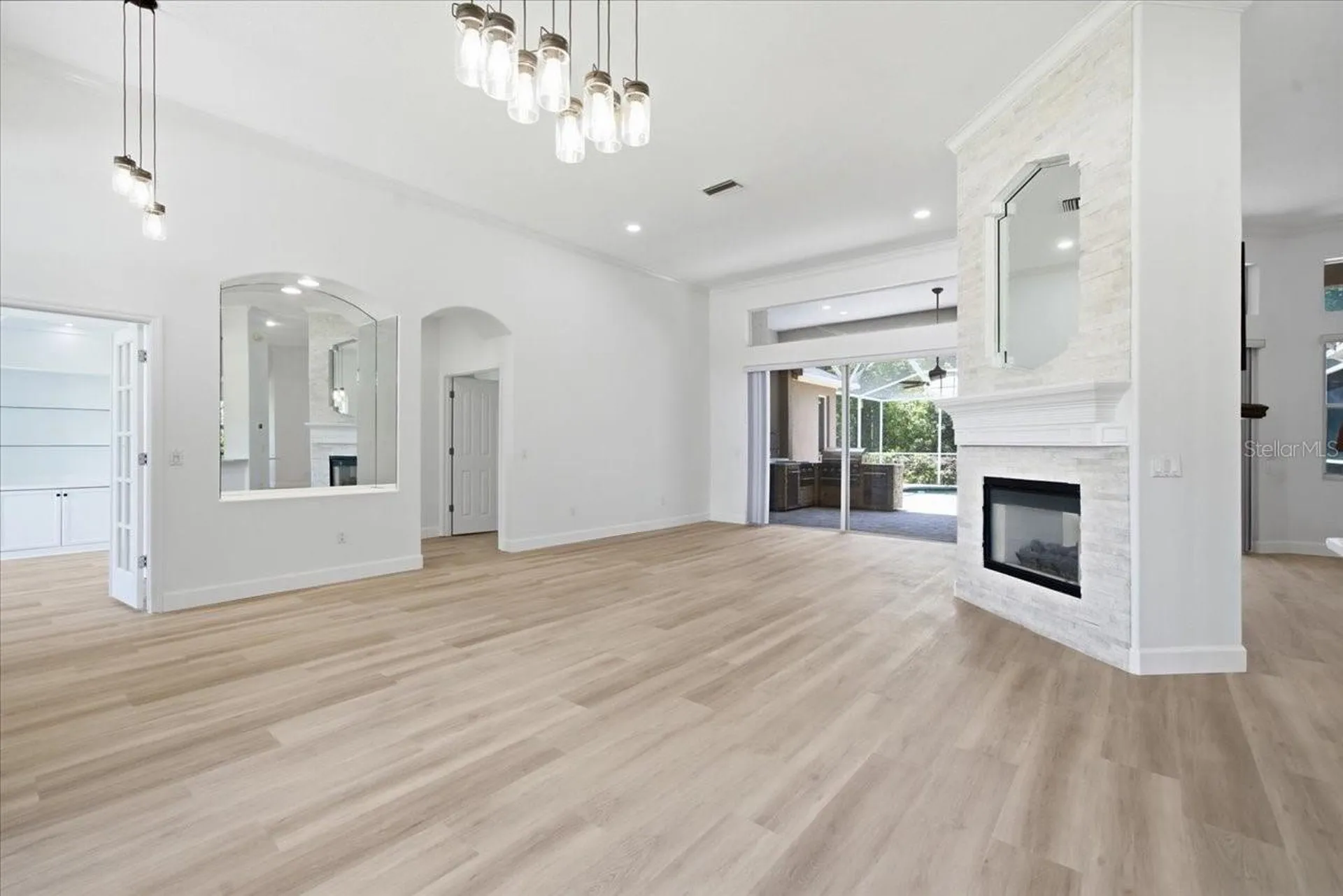 6121 Chene Court Lutz FL 33558