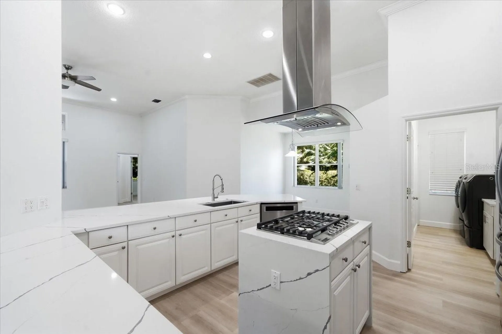 6121 Chene Court Lutz FL 33558