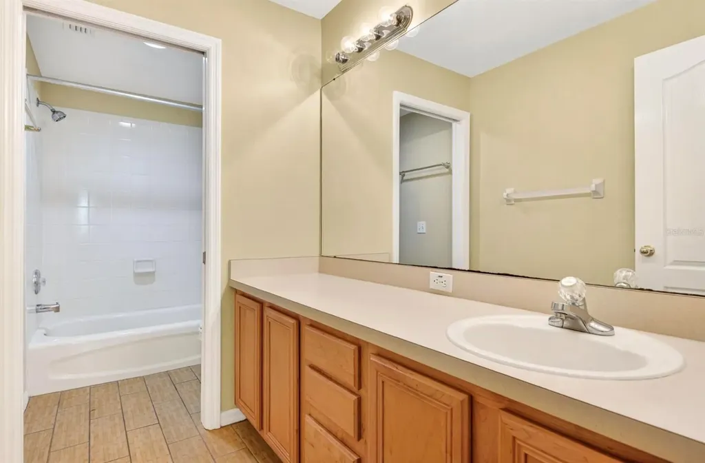 10801 Spring Mountain Place Tampa FL 33626