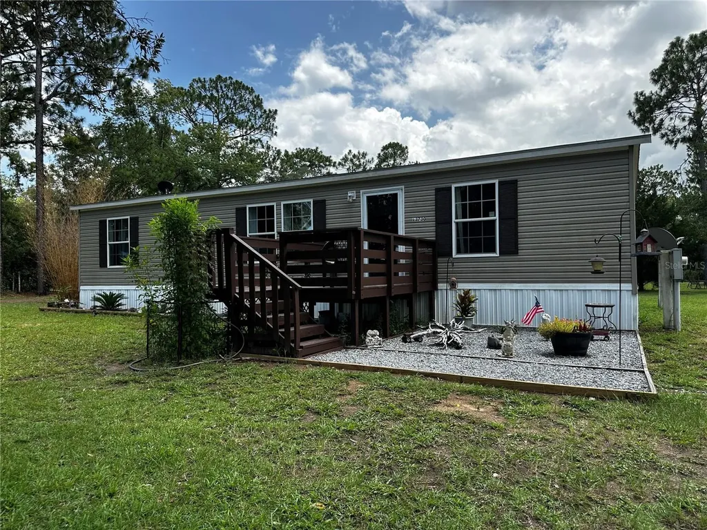 13730 SE 20th Street Morriston FL 32668