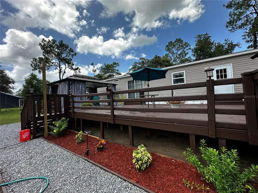13730 SE 20th Street Morriston FL 32668