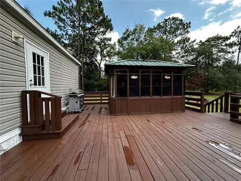 13730 SE 20th Street Morriston FL 32668