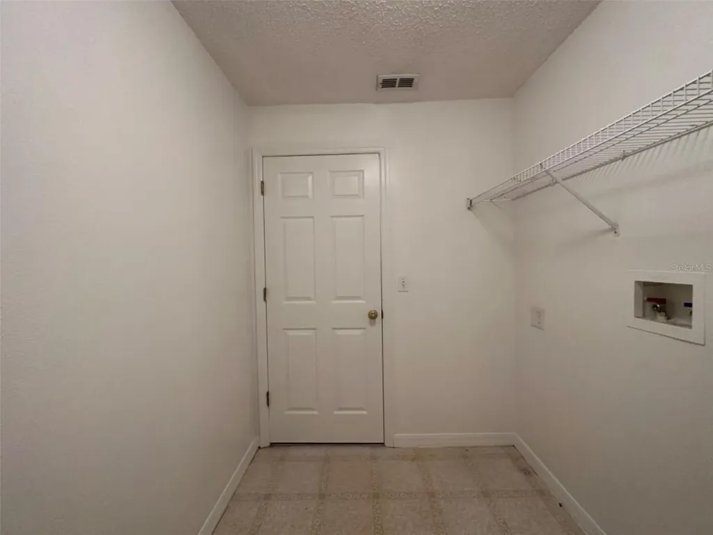2932 Foraker Way Kissimmee FL 34758