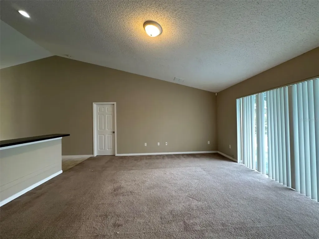 2932 Foraker Way Kissimmee FL 34758