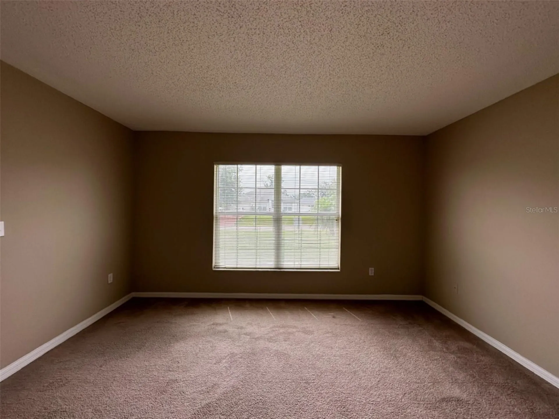 2932 Foraker Way Kissimmee FL 34758
