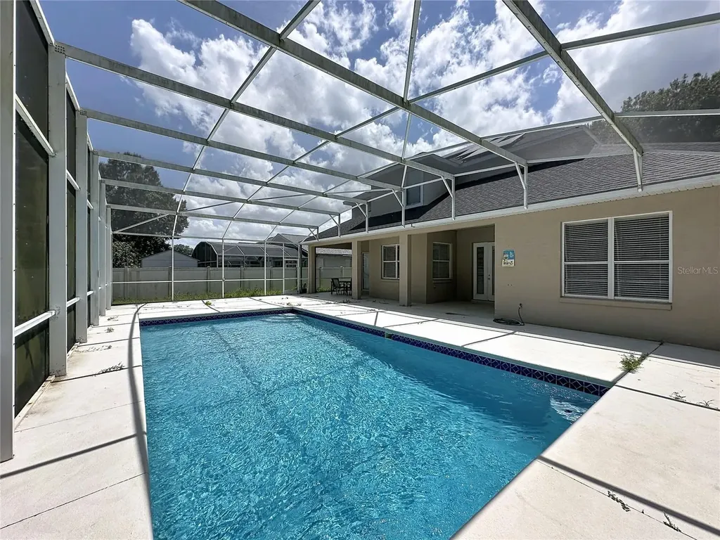 468 Pinewood Drive Davenport FL 33896